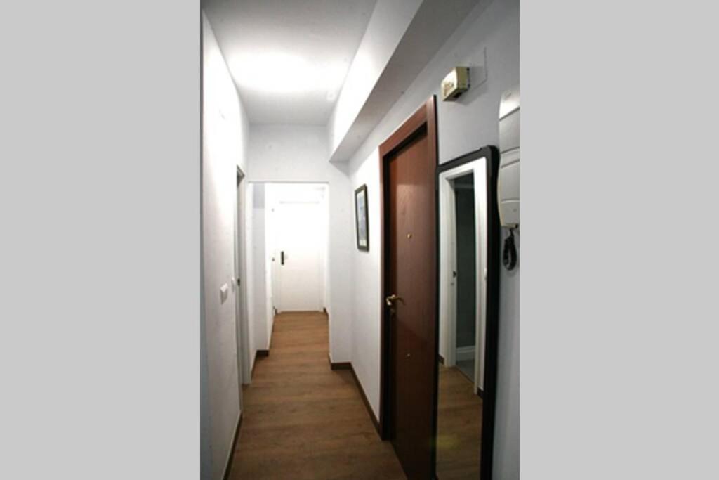Lovely Apartment In The Centre Wifi กรานาดา ภายนอก รูปภาพ