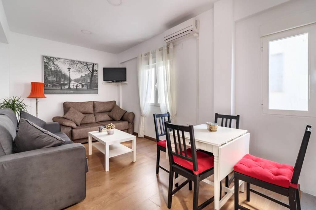 Lovely Apartment In The Centre Wifi กรานาดา ภายนอก รูปภาพ